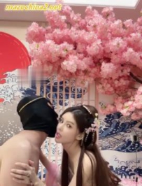 ����-�Ŵ���Ů��Խ���ִ���(32����)