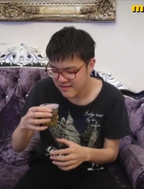 ��ĸͶ�Ķ���18���ӣ�