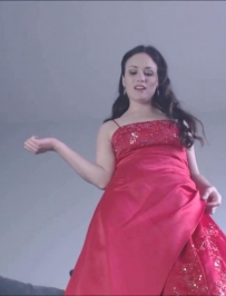 ��ɫ���ե��